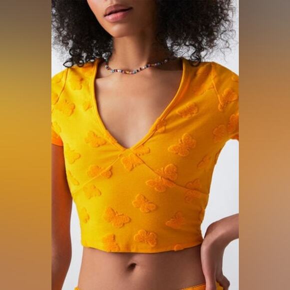 PacSun yellow crop - Picture 1 of 6